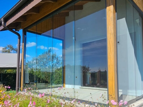 Szyby przesuwne w konstrukcji drewnianej